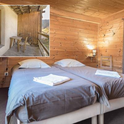 twin room in auberge in st veran in queyras mountains.jpg